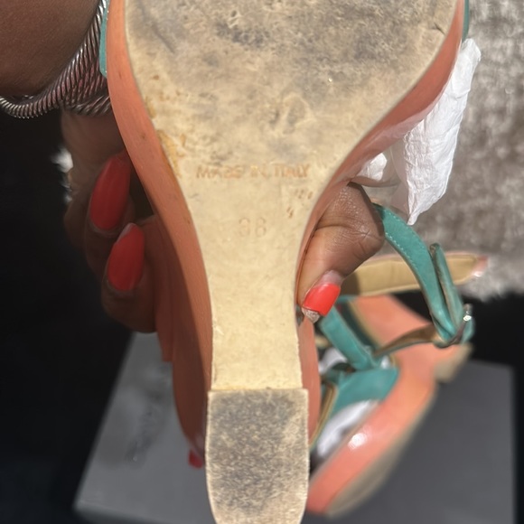 Tell the World to Buzz Off in the Massimo Dogana FU Shoes - Picture 5 of 6